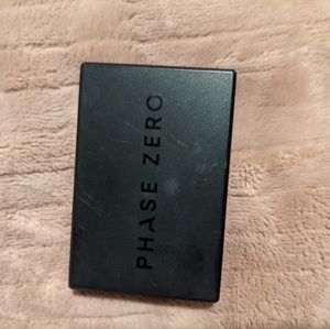 Phazse Zero-making Moves blush
